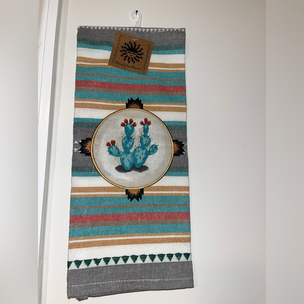 NWT Simply Southwest Decorative Kitchen Towel